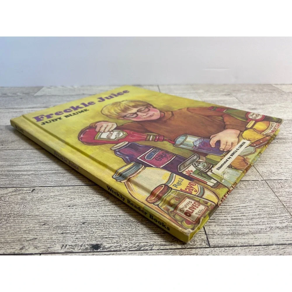 Weekly Reader Books freckle juice